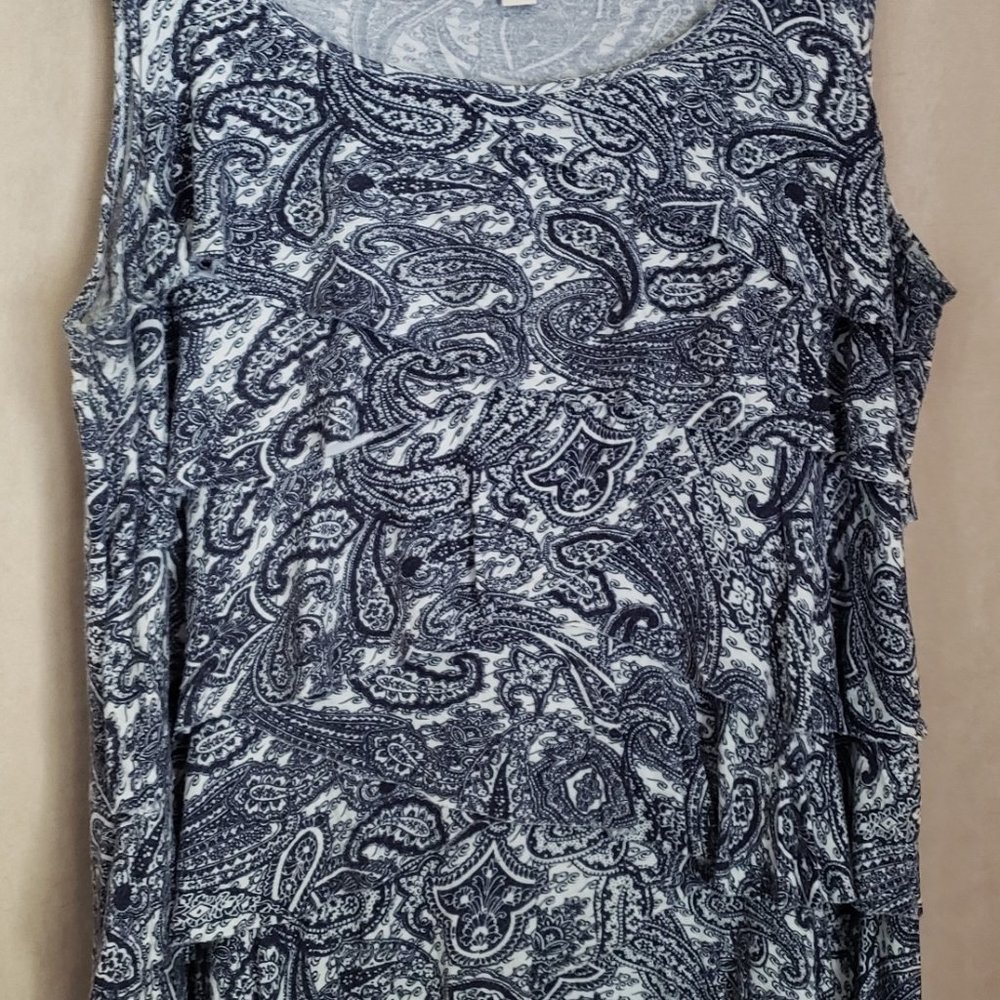 Sleeveless Paisley print top